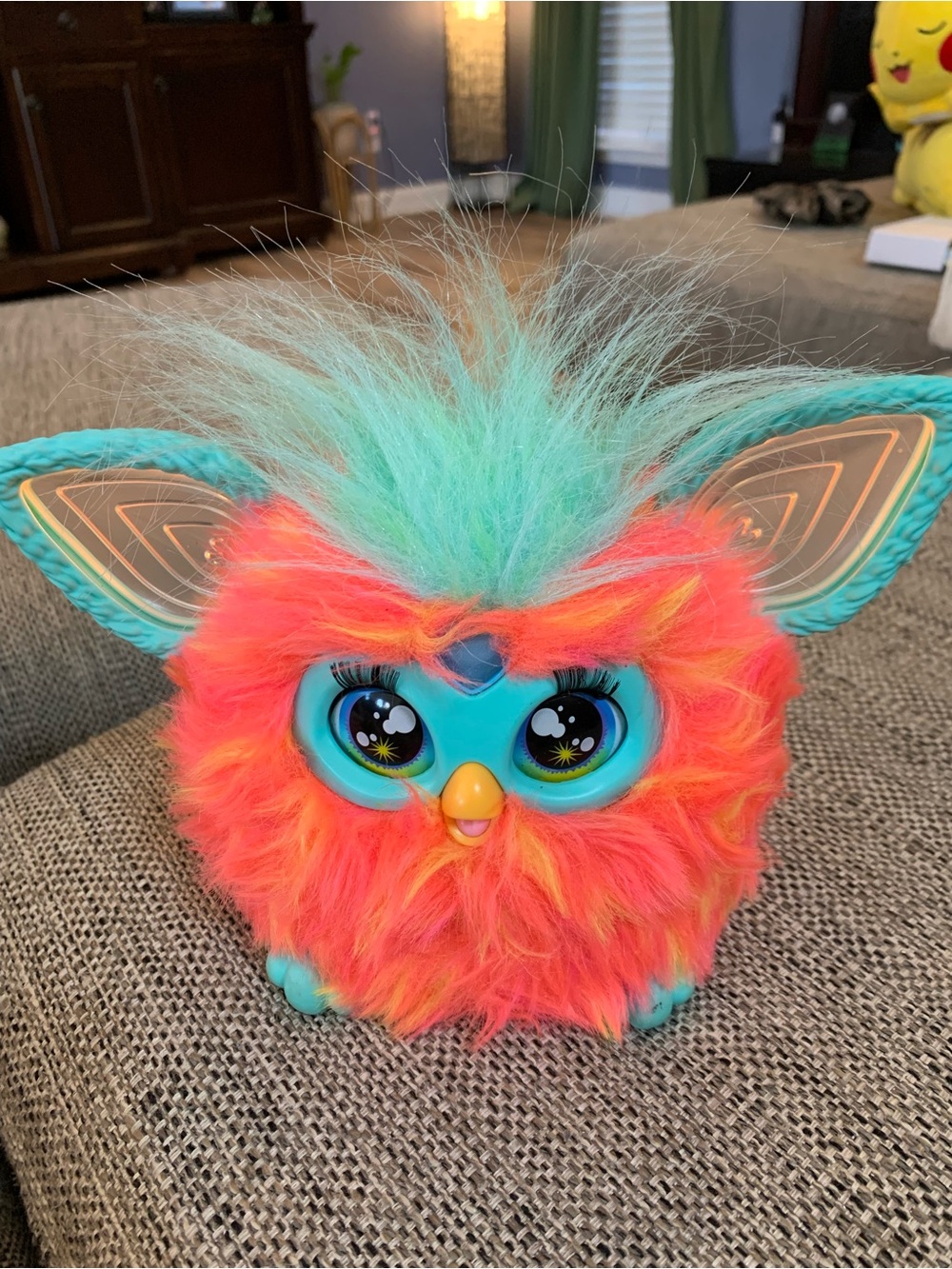 Furby coral and turquoise 2023 perfect working condition dancing singing
ADORBS!
